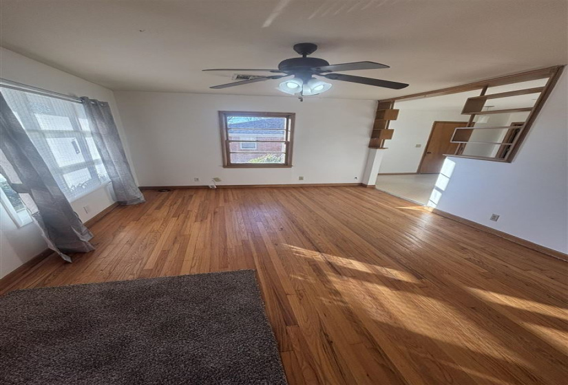 3 Bedrooms Bedrooms, 0 ,2 BathroomsBathrooms,Residential,Single Family,3rd,1,133310