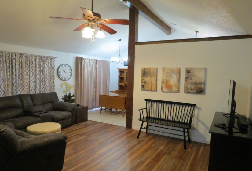 3 Bedrooms Bedrooms, 0 ,1 BathroomBathrooms,Residential,Single Family,Park,1,133861