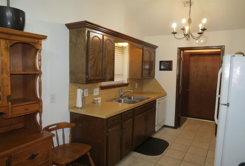 3 Bedrooms Bedrooms, 0 ,1 BathroomBathrooms,Residential,Single Family,Park,1,133861