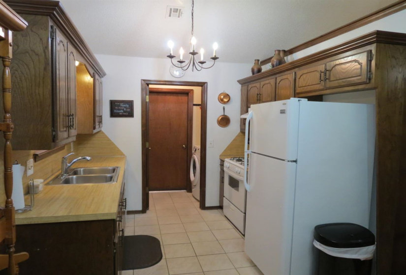 3 Bedrooms Bedrooms, 0 ,1 BathroomBathrooms,Residential,Single Family,Park,1,133861