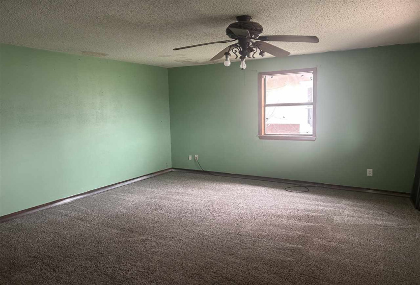 4 Bedrooms Bedrooms, 0 ,2 BathroomsBathrooms,Residential,Single Family,Central,2,133862