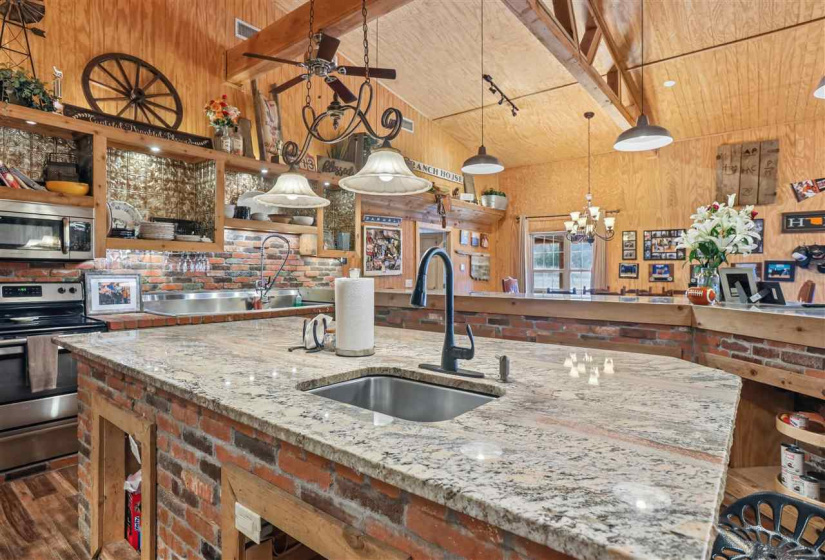 4 Bedrooms Bedrooms, 0 ,4 BathroomsBathrooms,Residential,Single Family,Cottonwood,1,133865