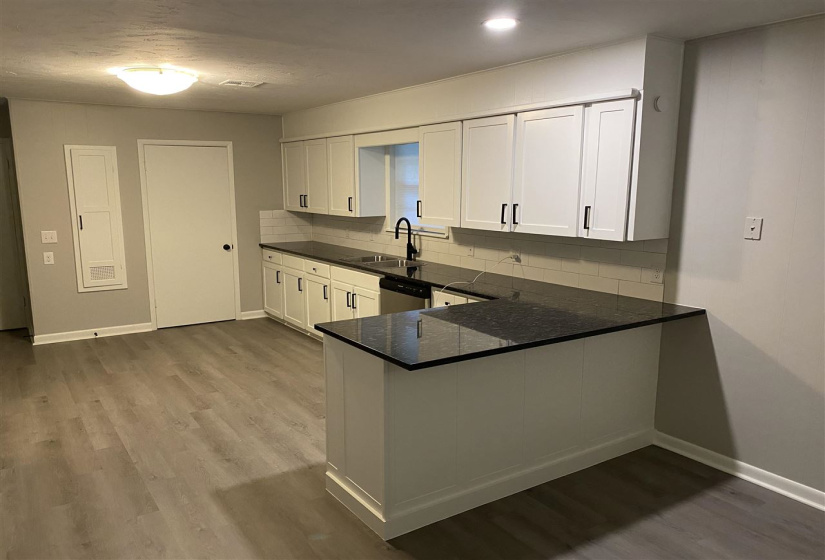 4 Bedrooms Bedrooms, 0 ,2 BathroomsBathrooms,Residential,Single Family,Cheyenne,1,133866