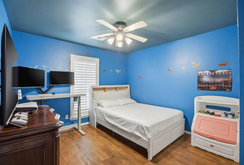 3 Bedrooms Bedrooms, 0 ,2 BathroomsBathrooms,Residential,Single Family,3rd,1,133867