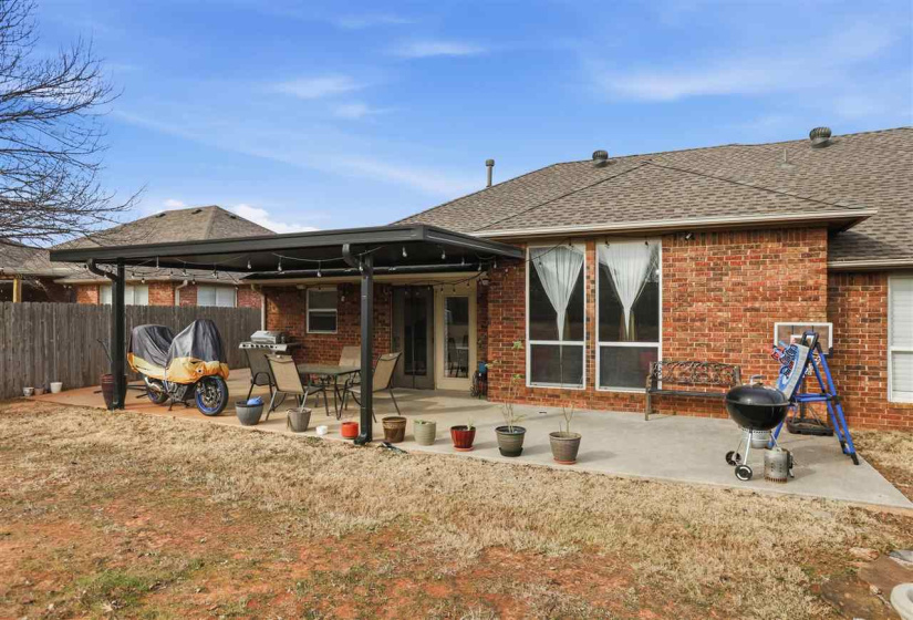 3 Bedrooms Bedrooms, 0 ,2 BathroomsBathrooms,Residential,Single Family,3rd,1,133867