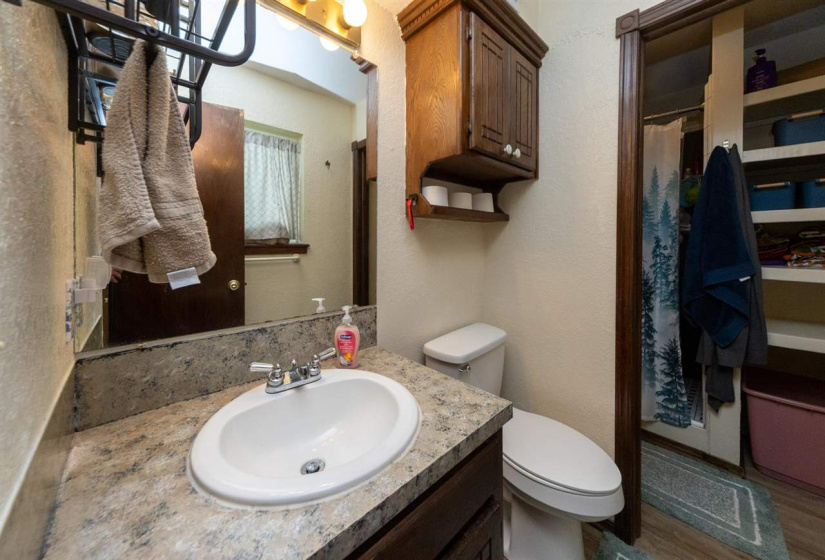 3 Bedrooms Bedrooms, 0 ,2 BathroomsBathrooms,Residential,Single Family,Chickasaw,1,133869