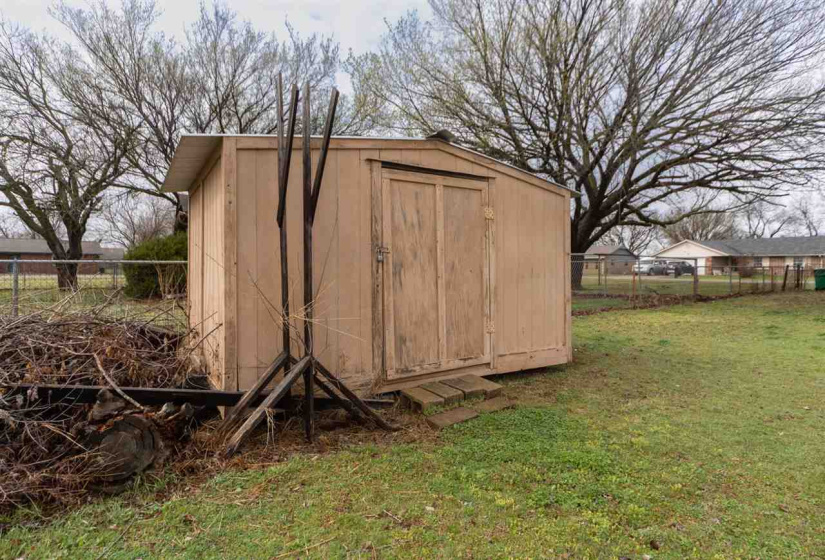 3 Bedrooms Bedrooms, 0 ,2 BathroomsBathrooms,Residential,Single Family,Chickasaw,1,133869