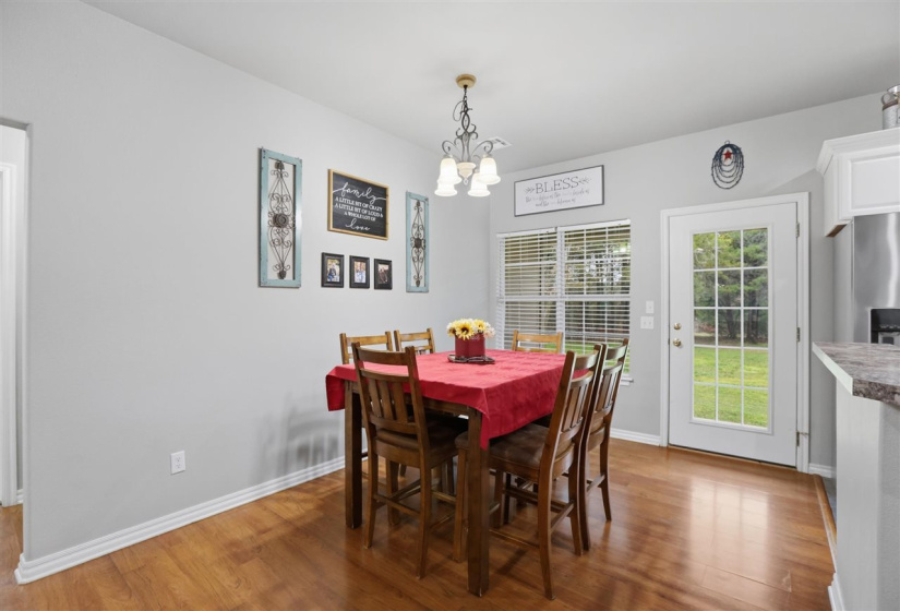 4 Bedrooms Bedrooms, 0 ,3 BathroomsBathrooms,Residential,Single Family,Macy Lynn,2,133871