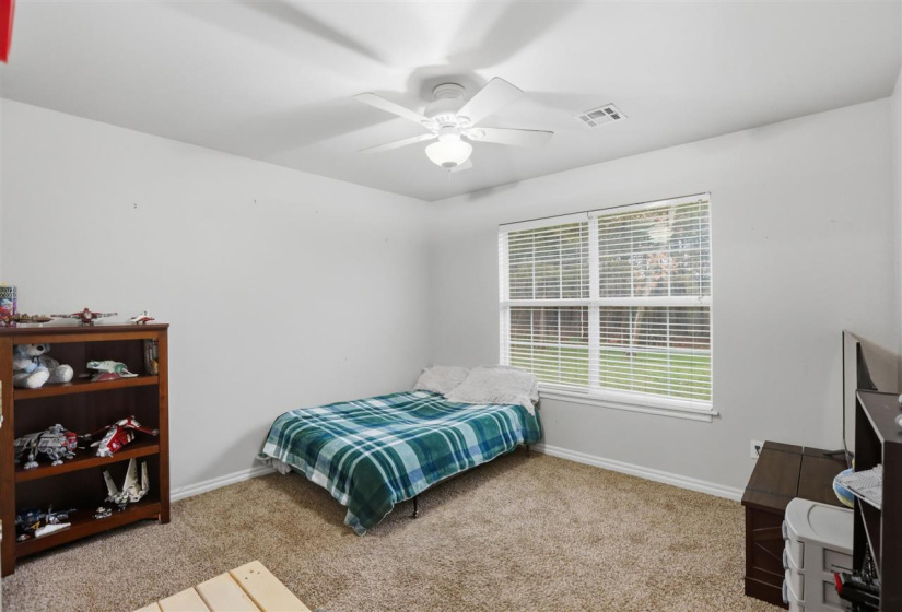 4 Bedrooms Bedrooms, 0 ,3 BathroomsBathrooms,Residential,Single Family,Macy Lynn,2,133871