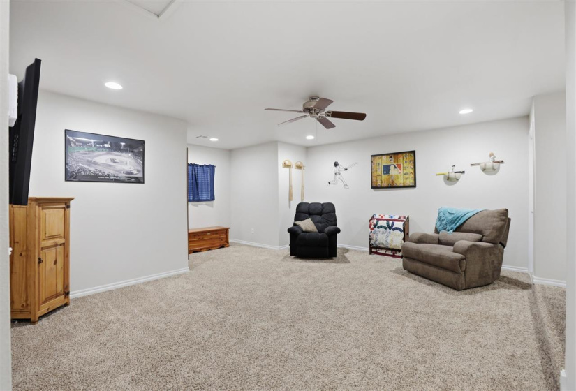 4 Bedrooms Bedrooms, 0 ,3 BathroomsBathrooms,Residential,Single Family,Macy Lynn,2,133871