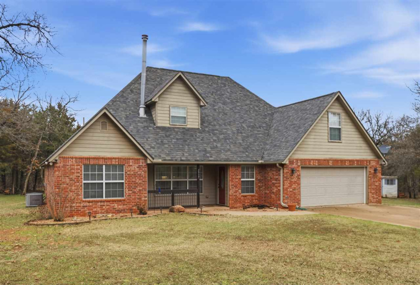 4 Bedrooms Bedrooms, 0 ,3 BathroomsBathrooms,Residential,Single Family,Macy Lynn,2,133871
