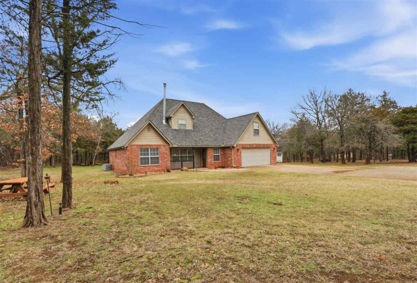 4 Bedrooms Bedrooms, 0 ,3 BathroomsBathrooms,Residential,Single Family,Macy Lynn,2,133871