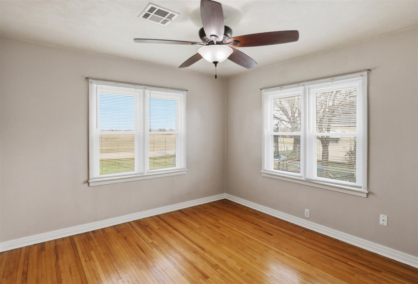 2 Bedrooms Bedrooms, 0 ,1 BathroomBathrooms,Residential,Single Family,Locust,1,133874