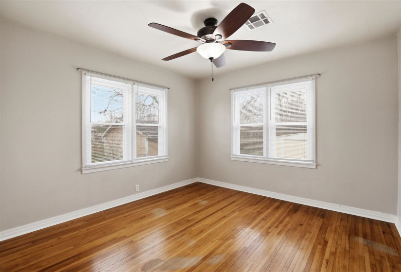 2 Bedrooms Bedrooms, 0 ,1 BathroomBathrooms,Residential,Single Family,Locust,1,133874