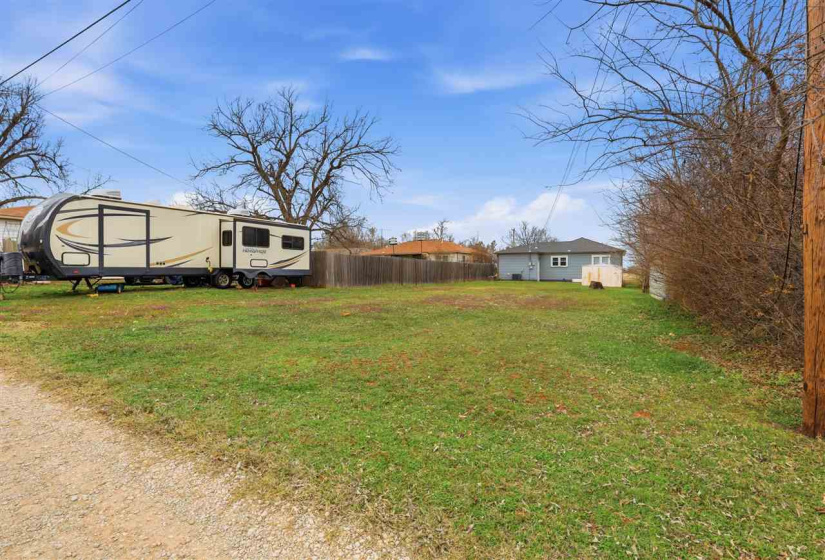 2 Bedrooms Bedrooms, 0 ,1 BathroomBathrooms,Residential,Single Family,Locust,1,133874