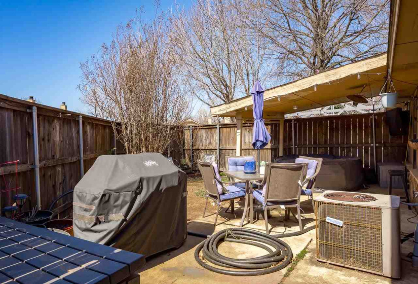 2 Bedrooms Bedrooms, 0 ,1 BathroomBathrooms,Residential,Condominium/townhouse,Evergreen,1,133881