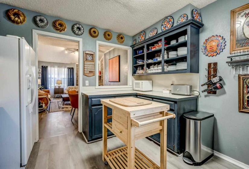 2 Bedrooms Bedrooms, 0 ,1 BathroomBathrooms,Residential,Condominium/townhouse,Evergreen,1,133881