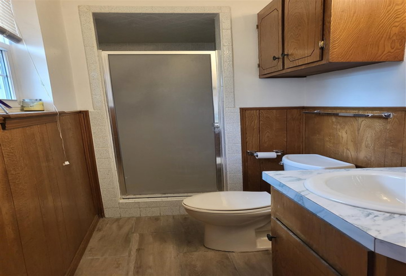 4 Bedrooms Bedrooms, 0 ,2 BathroomsBathrooms,Residential,Single Family,Park Pl,1,132399