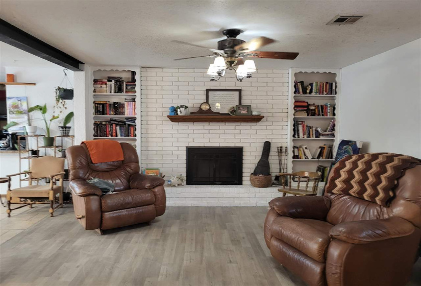 4 Bedrooms Bedrooms, 0 ,2 BathroomsBathrooms,Residential,Single Family,Park Pl,1,132399