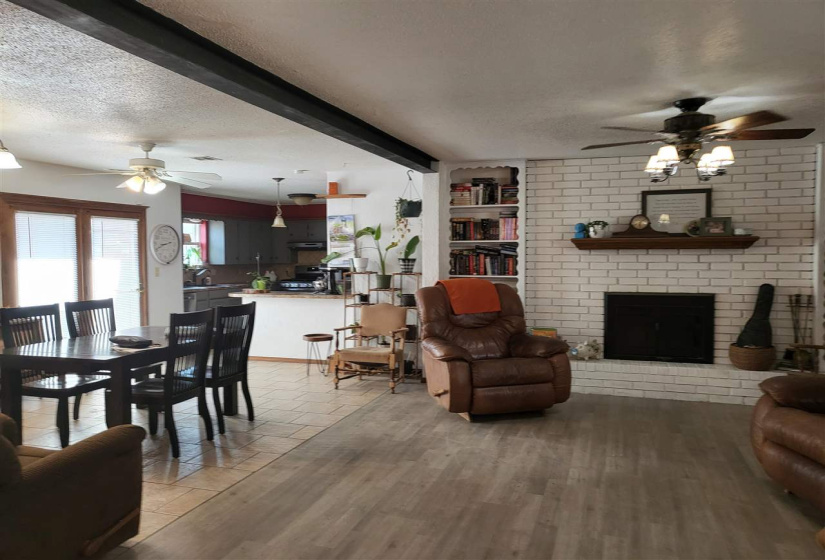 4 Bedrooms Bedrooms, 0 ,2 BathroomsBathrooms,Residential,Single Family,Park Pl,1,132399