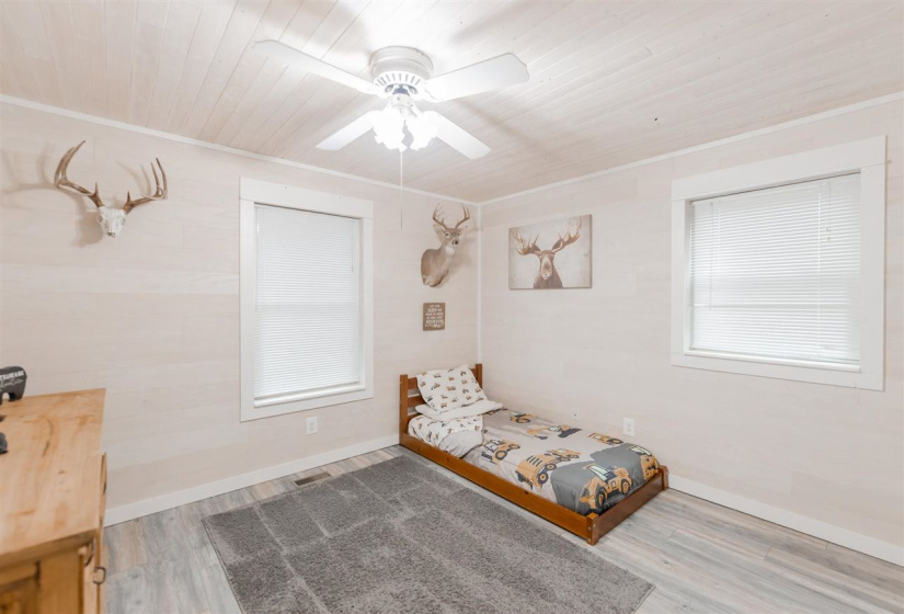 3 Bedrooms Bedrooms, 0 ,2 BathroomsBathrooms,Residential,Single Family,Broadway,1,133878