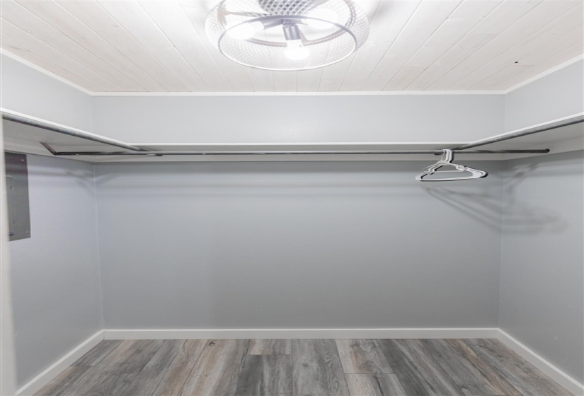 3 Bedrooms Bedrooms, 0 ,2 BathroomsBathrooms,Residential,Single Family,Broadway,1,133878