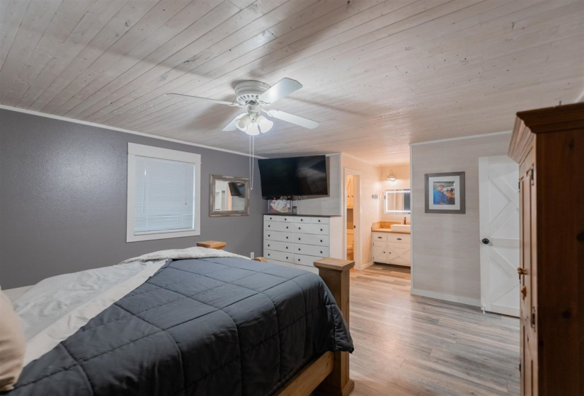 3 Bedrooms Bedrooms, 0 ,2 BathroomsBathrooms,Residential,Single Family,Broadway,1,133878