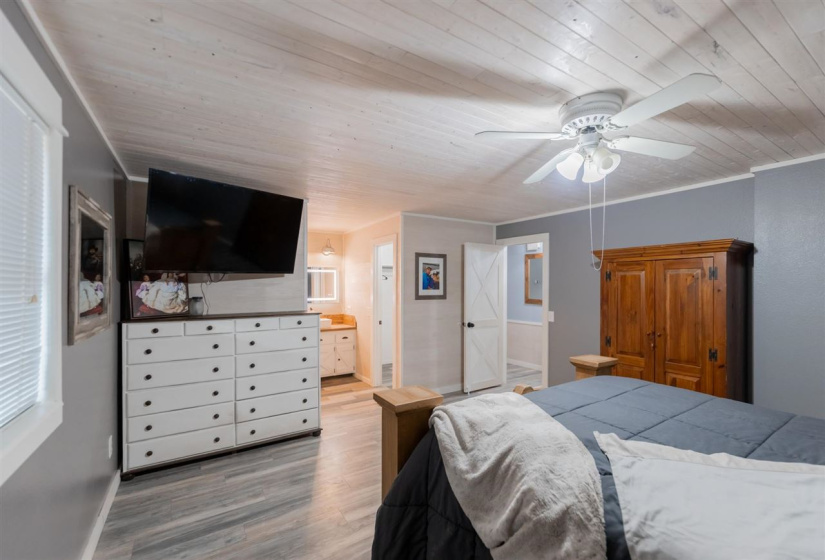 3 Bedrooms Bedrooms, 0 ,2 BathroomsBathrooms,Residential,Single Family,Broadway,1,133878