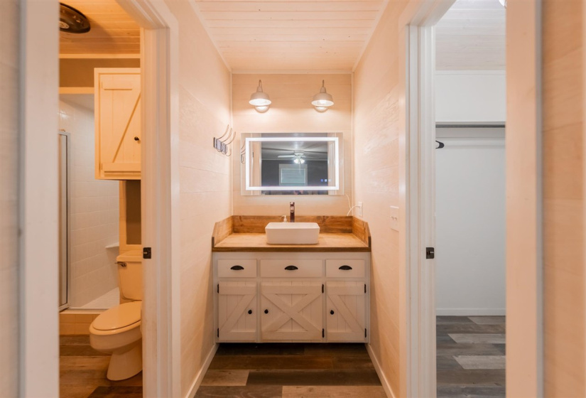 3 Bedrooms Bedrooms, 0 ,2 BathroomsBathrooms,Residential,Single Family,Broadway,1,133878