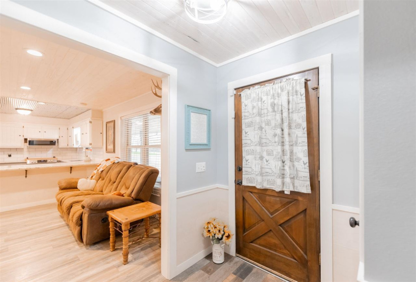 3 Bedrooms Bedrooms, 0 ,2 BathroomsBathrooms,Residential,Single Family,Broadway,1,133878