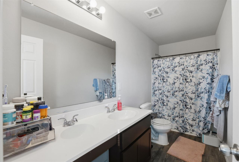 3 Bedrooms Bedrooms, 0 ,2 BathroomsBathrooms,Residential,Single Family,Carnley,1,133884