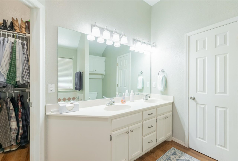 3 Bedrooms Bedrooms, 0 ,2 BathroomsBathrooms,Residential,Single Family,Burdick,1,133887