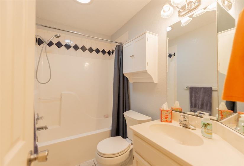 3 Bedrooms Bedrooms, 0 ,2 BathroomsBathrooms,Residential,Single Family,Burdick,1,133887