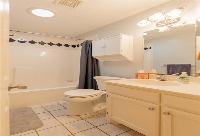 3 Bedrooms Bedrooms, 0 ,2 BathroomsBathrooms,Residential,Single Family,Burdick,1,133887