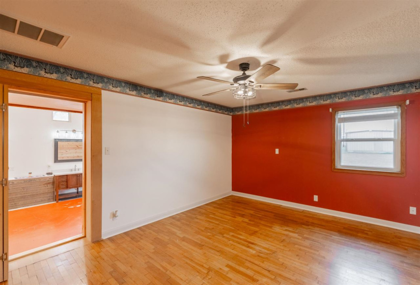 3 Bedrooms Bedrooms, 0 ,2 BathroomsBathrooms,Residential,Single Family,19th,1,133888