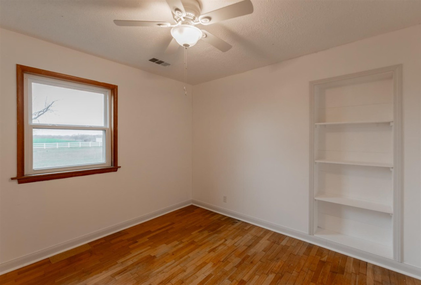 3 Bedrooms Bedrooms, 0 ,2 BathroomsBathrooms,Residential,Single Family,19th,1,133888