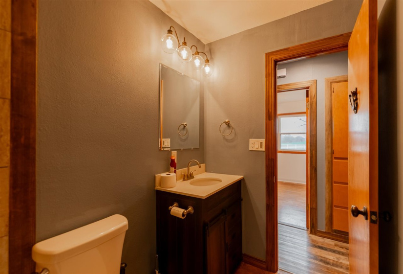 3 Bedrooms Bedrooms, 0 ,2 BathroomsBathrooms,Residential,Single Family,19th,1,133888