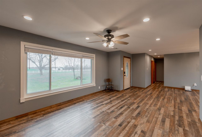 3 Bedrooms Bedrooms, 0 ,2 BathroomsBathrooms,Residential,Single Family,19th,1,133888