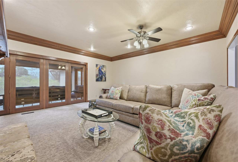 4 Bedrooms Bedrooms, 0 ,3 BathroomsBathrooms,Residential,Single Family,Sunset,1,133894