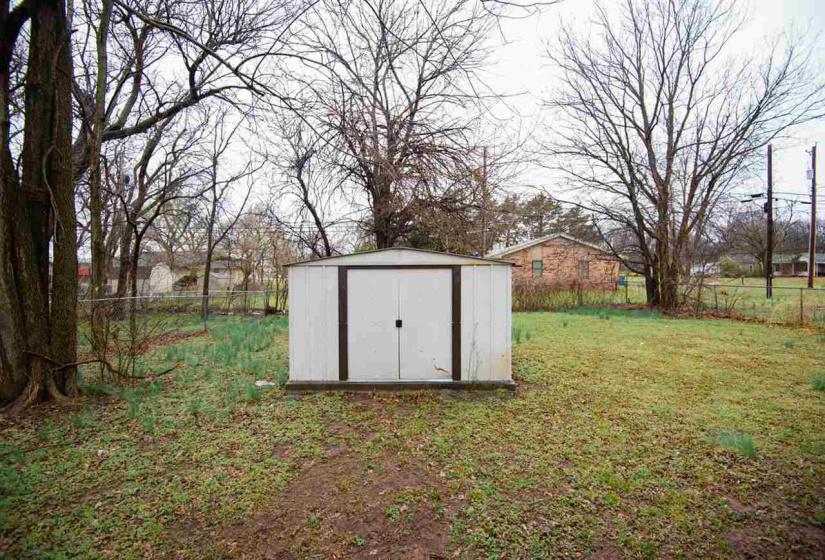 3 Bedrooms Bedrooms, 0 ,2 BathroomsBathrooms,Residential,Single Family,West,1,133896