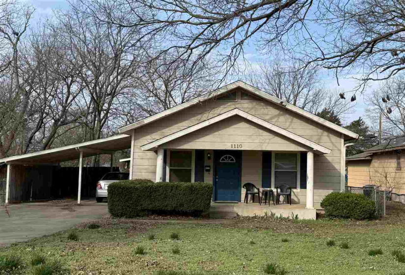 3 Bedrooms Bedrooms, 0 ,2 BathroomsBathrooms,Residential,Single Family,West,1,133896