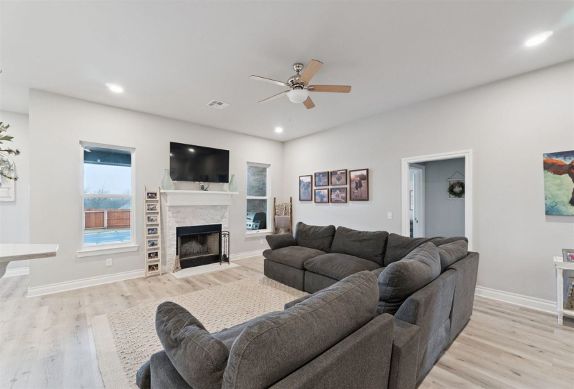 4 Bedrooms Bedrooms, 0 ,2 BathroomsBathrooms,Residential,Single Family,Ranchero,1,133901