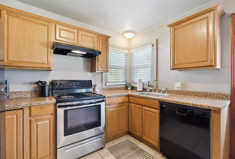 2 Bedrooms Bedrooms, 0 ,1 BathroomBathrooms,Residential,Single Family,Walnut,1,133913