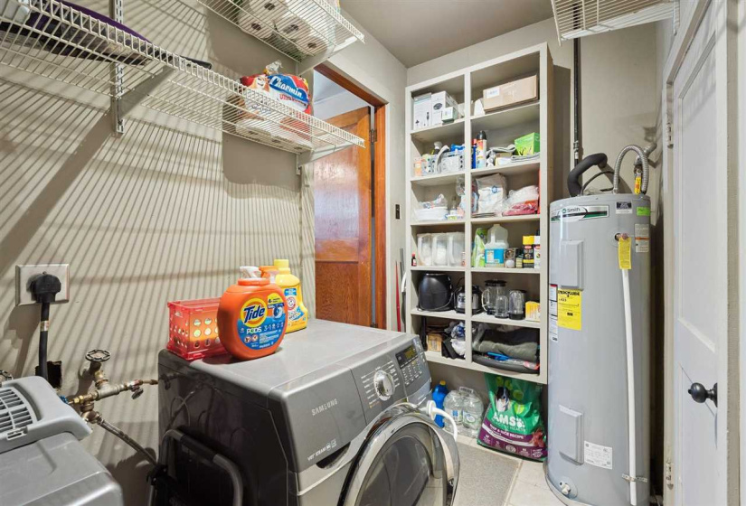 2 Bedrooms Bedrooms, 0 ,1 BathroomBathrooms,Residential,Single Family,Walnut,1,133913