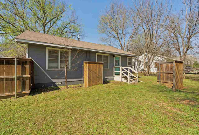 2 Bedrooms Bedrooms, 0 ,1 BathroomBathrooms,Residential,Single Family,Walnut,1,133913