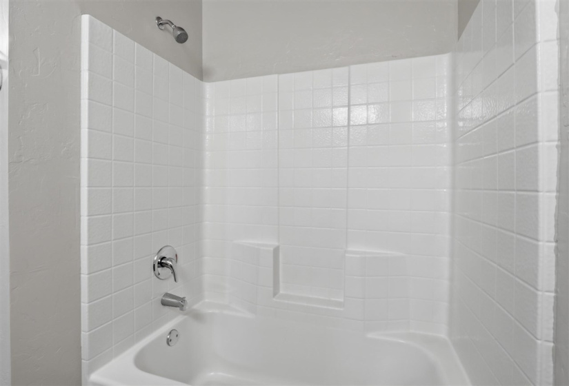 4 Bedrooms Bedrooms, 0 ,2 BathroomsBathrooms,Residential,Single Family,Brooke,1,133915