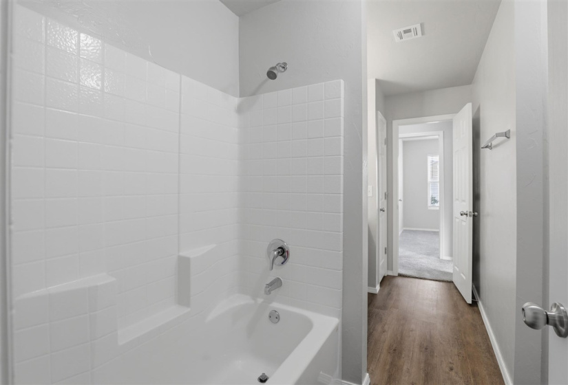 4 Bedrooms Bedrooms, 0 ,2 BathroomsBathrooms,Residential,Single Family,Brooke,1,133915