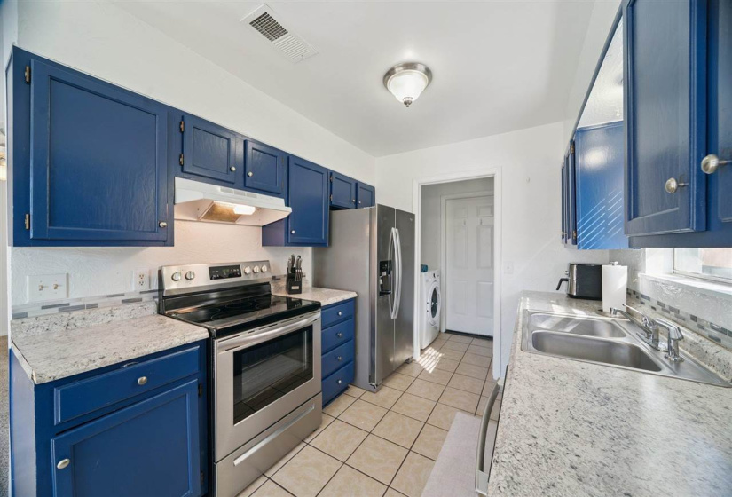 3 Bedrooms Bedrooms, 0 ,1 BathroomBathrooms,Residential,Single Family,Krayler,1,133920