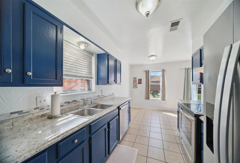 3 Bedrooms Bedrooms, 0 ,1 BathroomBathrooms,Residential,Single Family,Krayler,1,133920