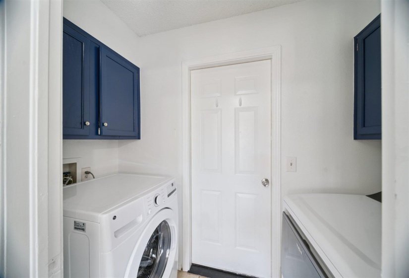 3 Bedrooms Bedrooms, 0 ,1 BathroomBathrooms,Residential,Single Family,Krayler,1,133920